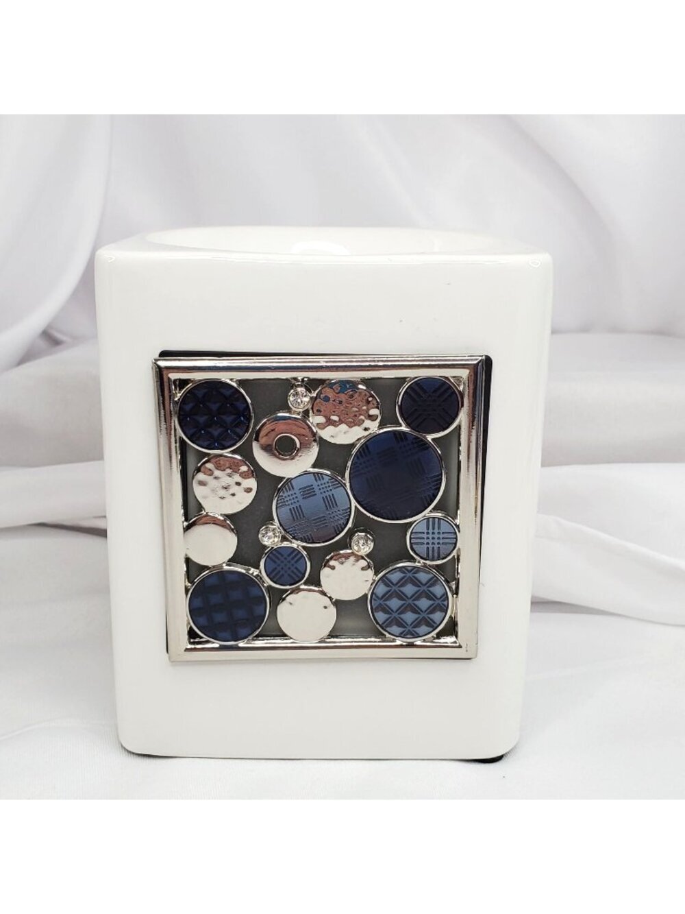 Scentsy Custom Sleek White Full Size Warmer with Dazzle Bling Gallery Frame